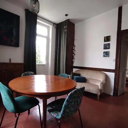 Le Petit Trianon קאין